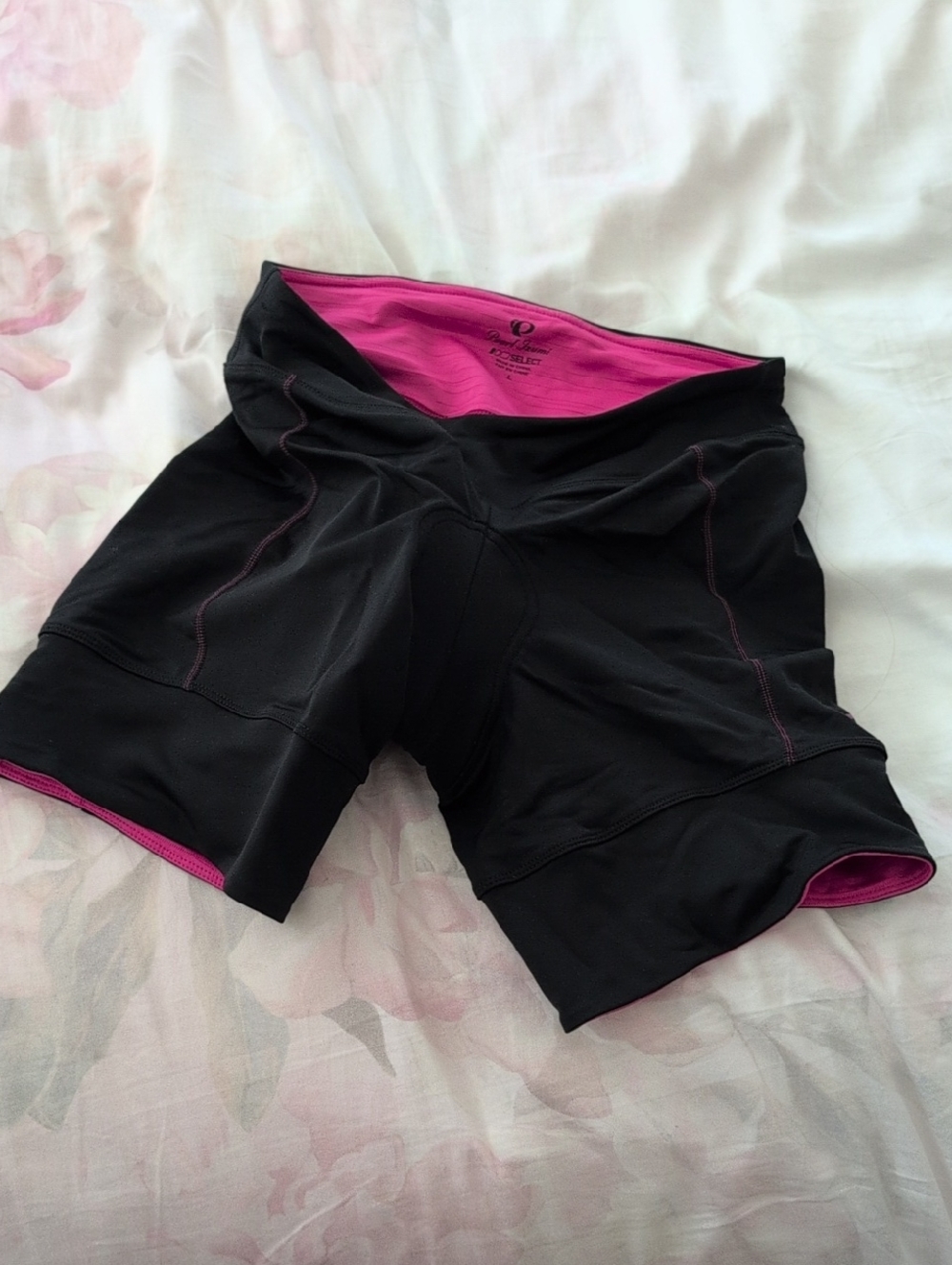 Pearl Izumi Black Bike Shorts with Pink Lining